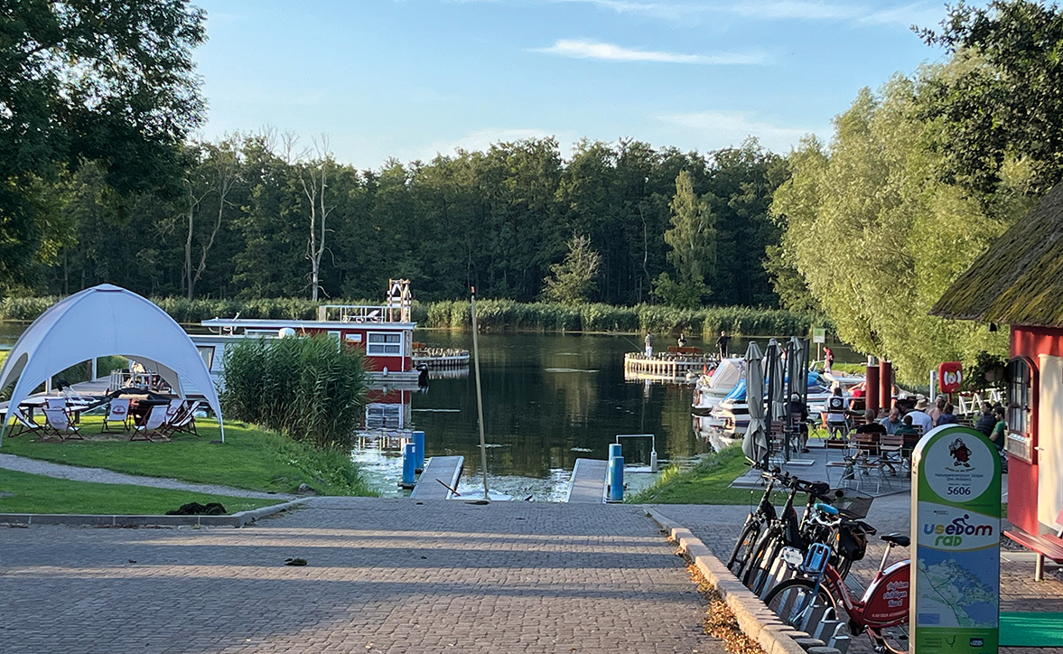 kleiner Hafen an der Peene